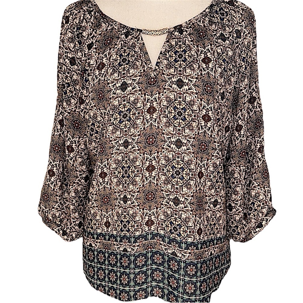 3/$20 Boho Peasant Top Multi Hue Paisley Print Gold Keyhole Detail Open Sleeve